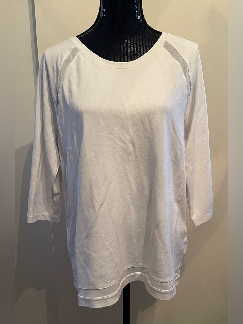 Kenneth Cole Reaction Classic White Women’s Top Size XL